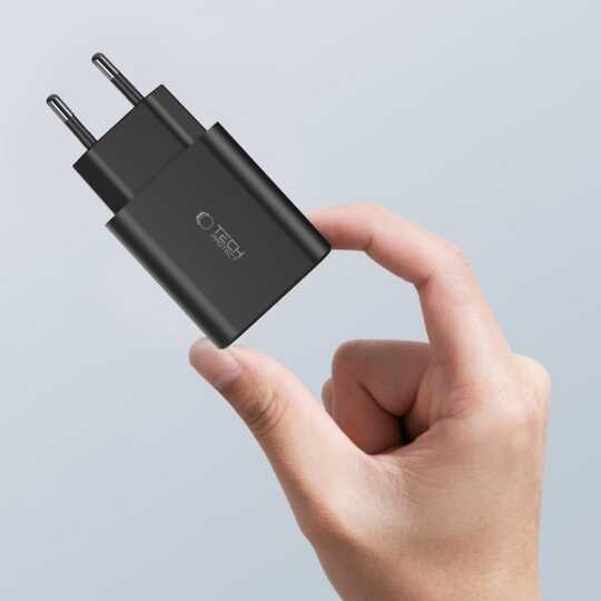 Alternative view of Tech-protect C30W 3-port Network Charger PD 30W QC 3.0 Black